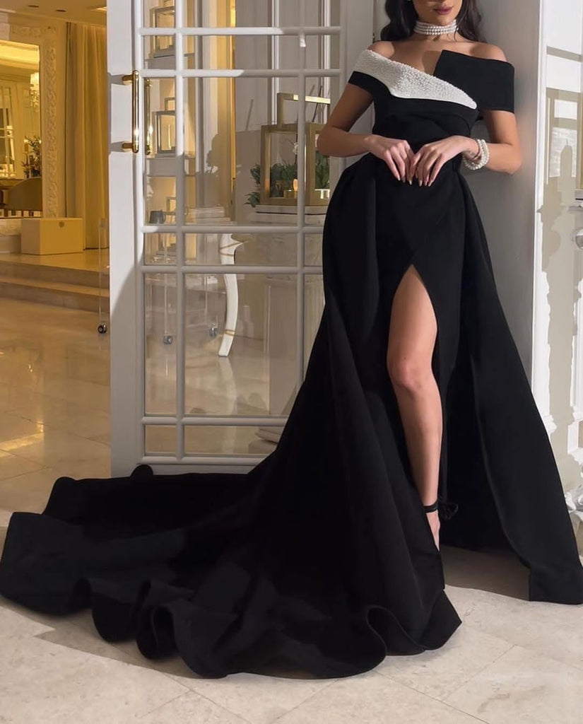 Graduation Prom LAYOUT NICEB Elegant Evening Dresses Saudi Arabia Long Train Black and White for Party Prom Gowns with High Split