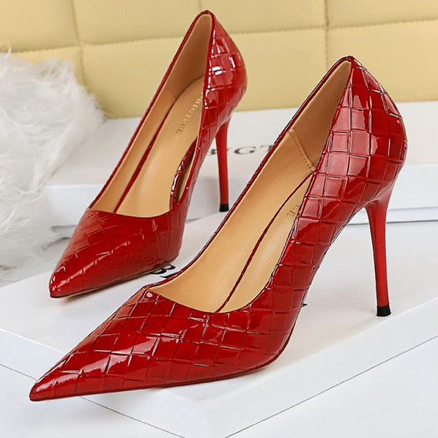 Patent Leather Woman Pumps Serpentine High Heel Sexy Party Shoes Women Heels Pointed Toe Kitten Heels Plus Size 43