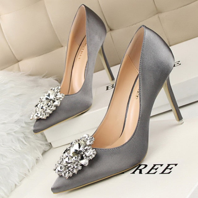 Kitten Heels Metal Rhinestones Woman Pumps Wedding Shoes High Heels Shoes Yellow Beige Black Shoes Sexy Party Shoes