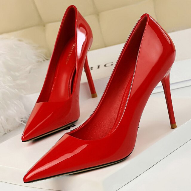 Fashion Woman Pumps Patent Leather High Heels Stiletto Heels Occupation OL Office Shoes Sexy Heels Plus Size 43