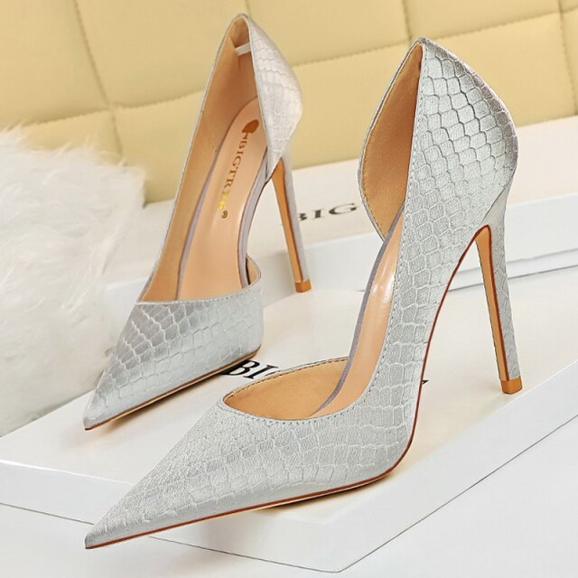 New Snake Pattern Women Pumps Sexy High Heels Party Shoes Stiletto Heels Wedding Shoes Large Size Female Shoes